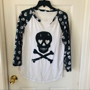 White heart scull burn out V neck raglan punk cotton shirt size medium